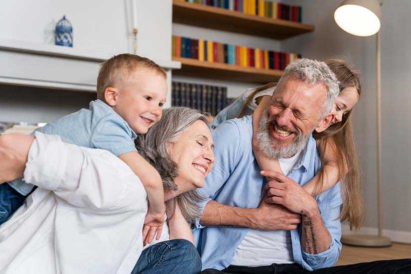 Familia Feliz